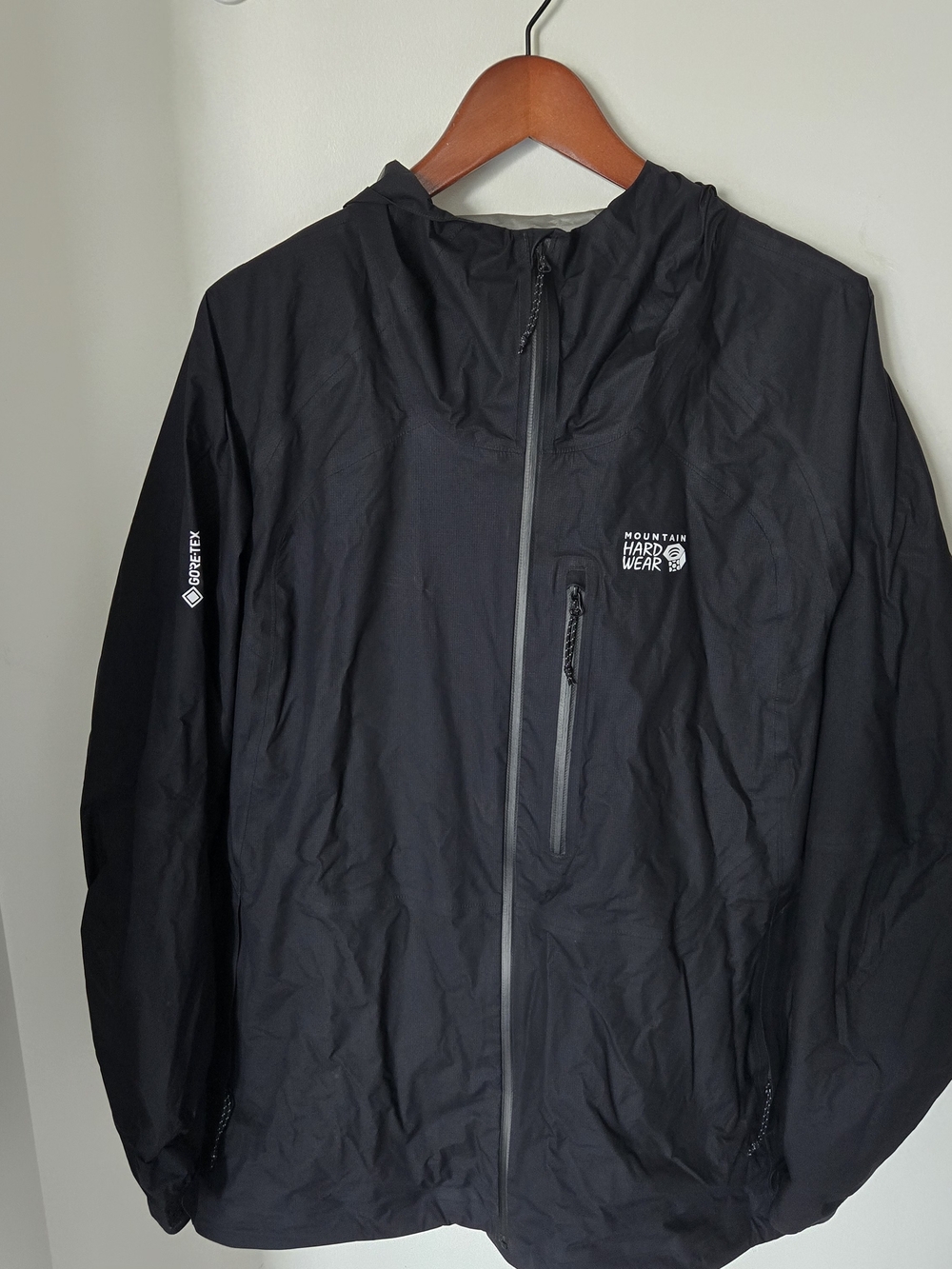 Mountain Hardwear Black Hooded GORE-TEX Rain Shell